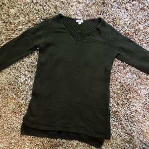 Dark green sweater, long sleeve